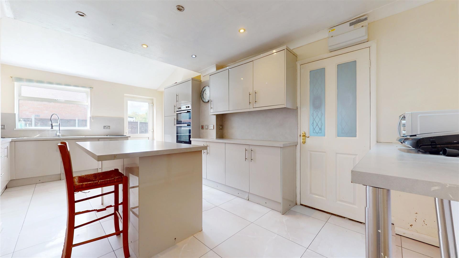 5 bed property in Colley Hill, Milton Keynes